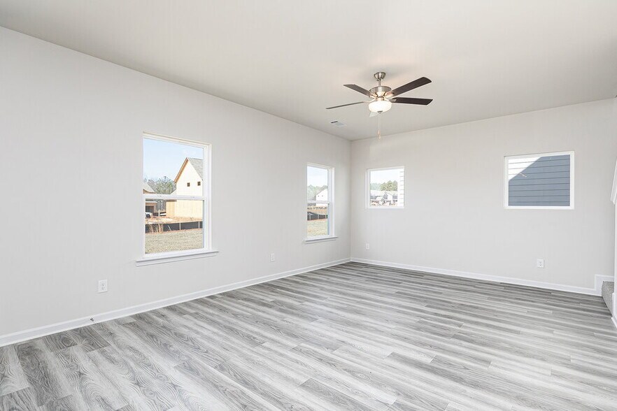 Building Photo - 144 Howell Dr