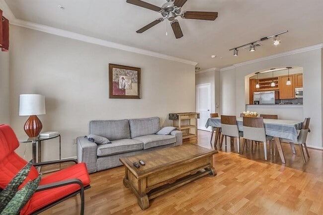 Building Photo - 1711 Old Spanish Trl