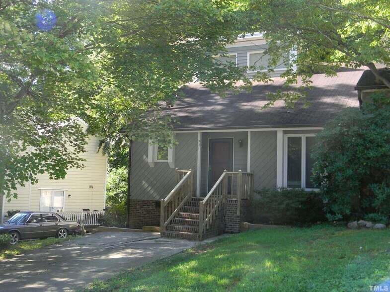 Building Photo - 531 Brent Rd