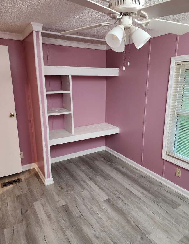 Building Photo - 569 Nicklaus Cir