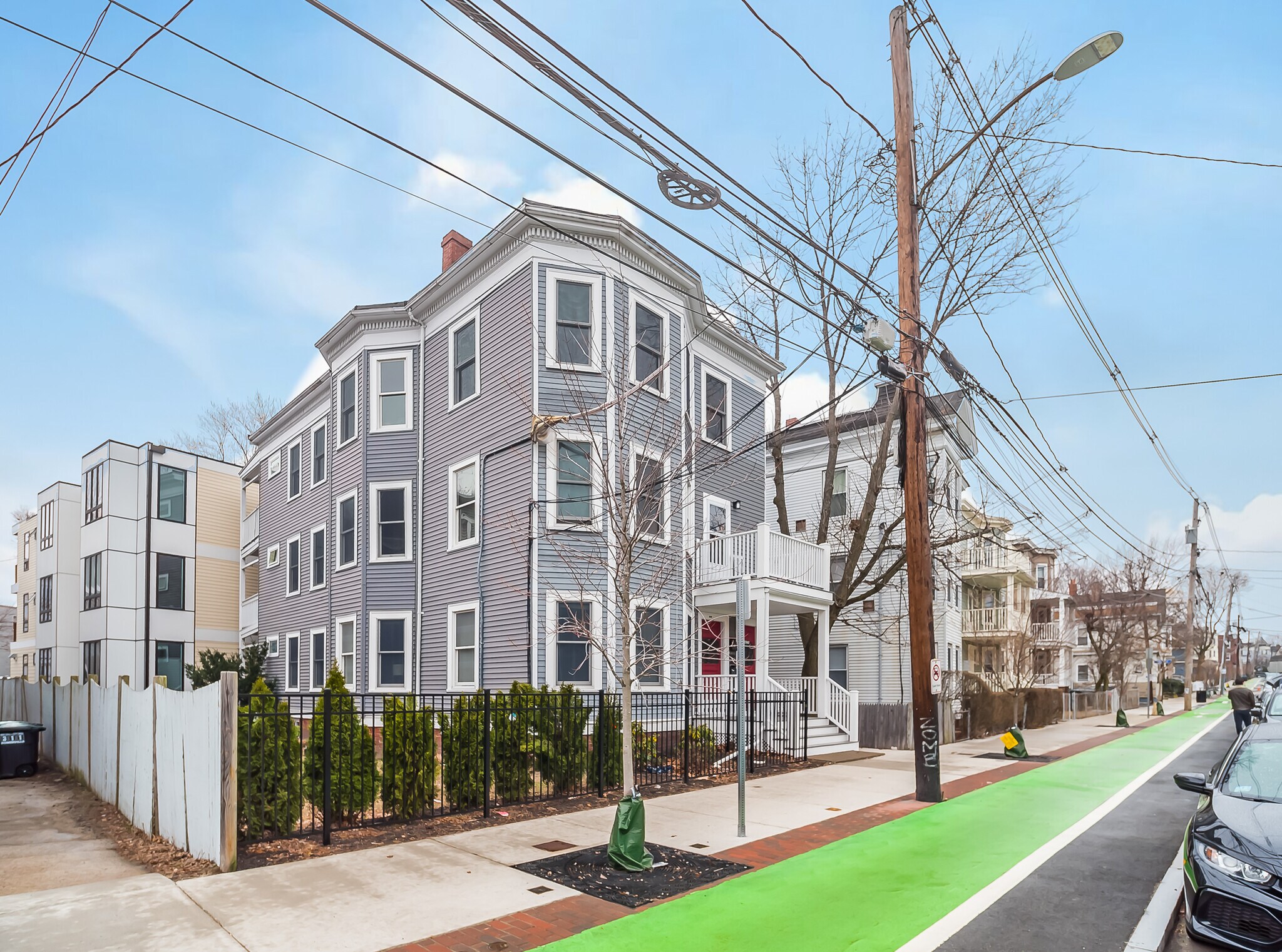 Building Photo - 318 Beacon St