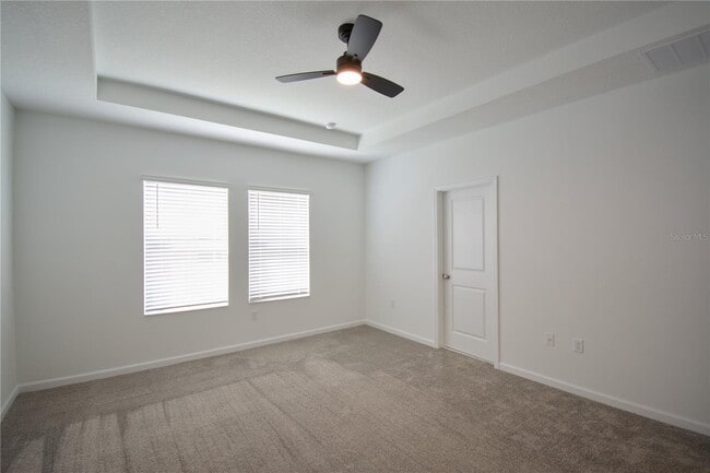 Building Photo - 2500 Skyline Lp