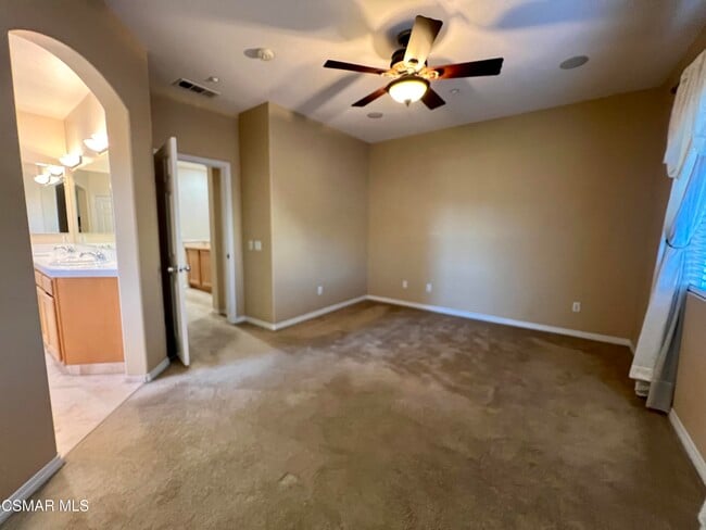 Building Photo - 2686 Night Jasmine Dr