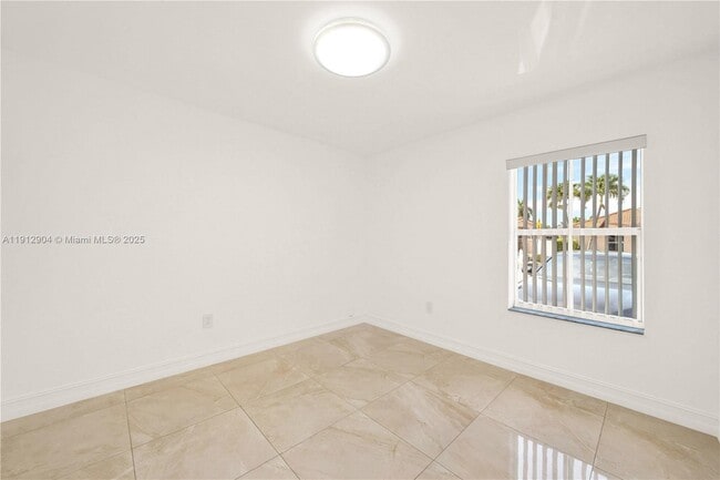 Building Photo - 12955 NW 8th Ln