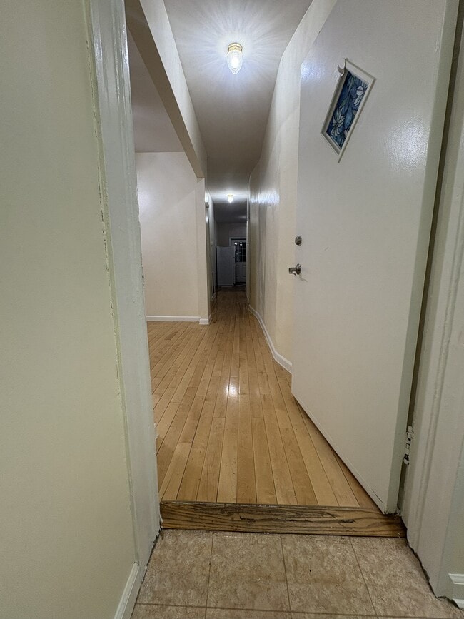 Building Photo - 413 Georges Pl