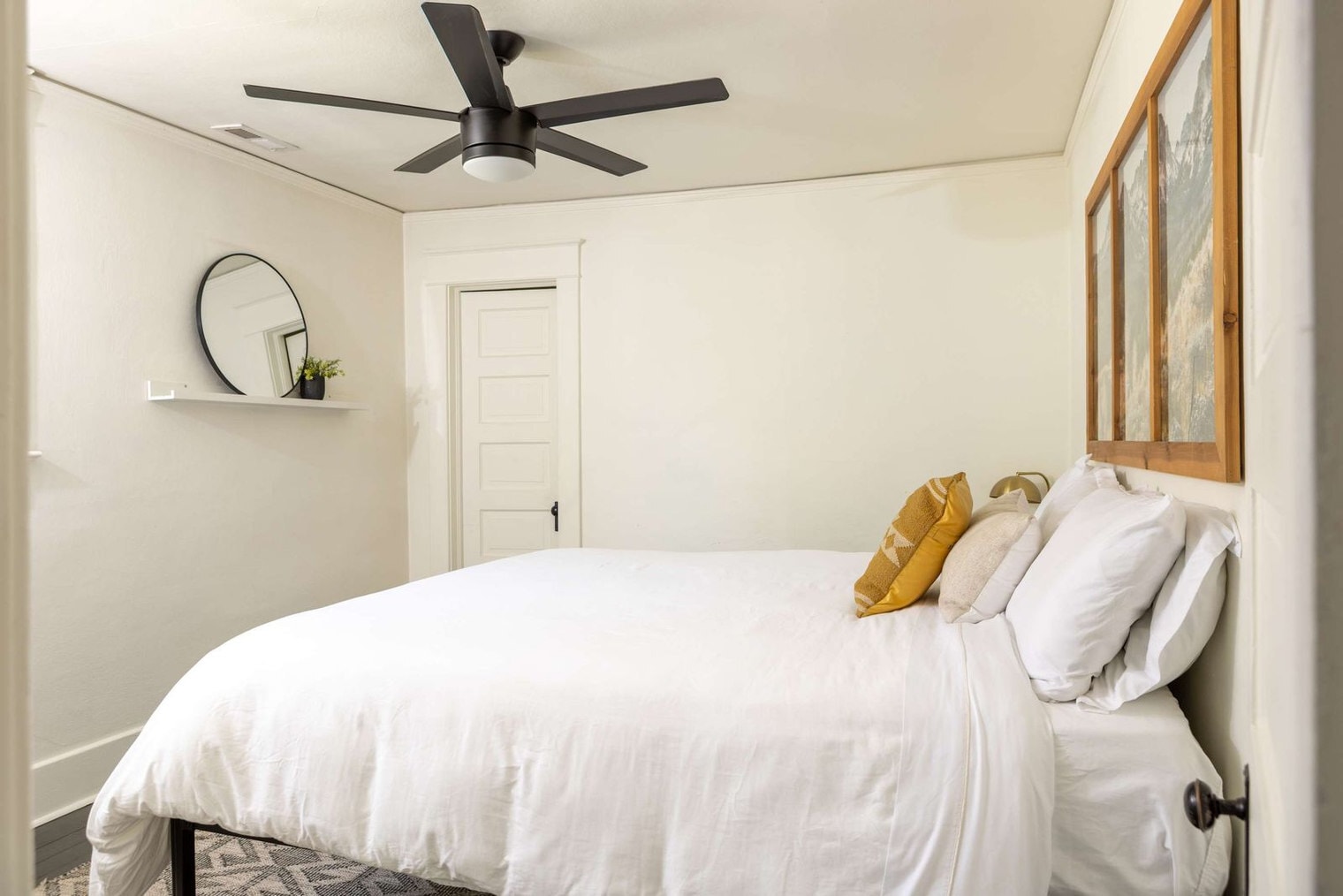 Building Photo - 522 W Franklin St