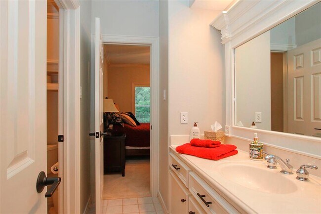 Building Photo - 27 Cape Jasmine Pl