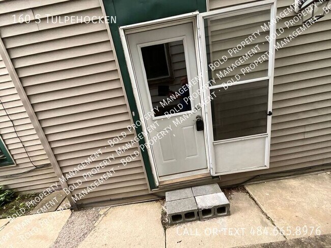 Building Photo - 160 S Tulpehocken-