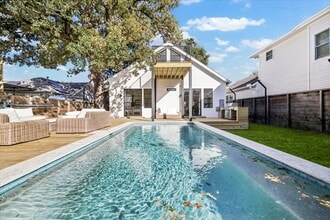 Building Photo - 415 Arlington St