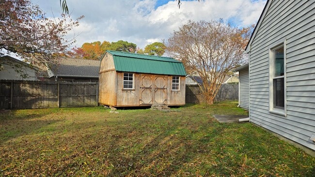Building Photo - Charming 3-Bedroom Ranch in Salem Lakes Cul-de-Sac "ASK ABOUT OUR ZERO DEPOSIT"
