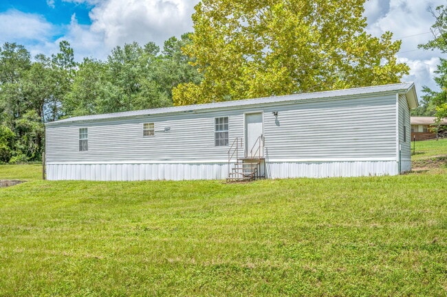 Primary Photo - 2725 FL-83
