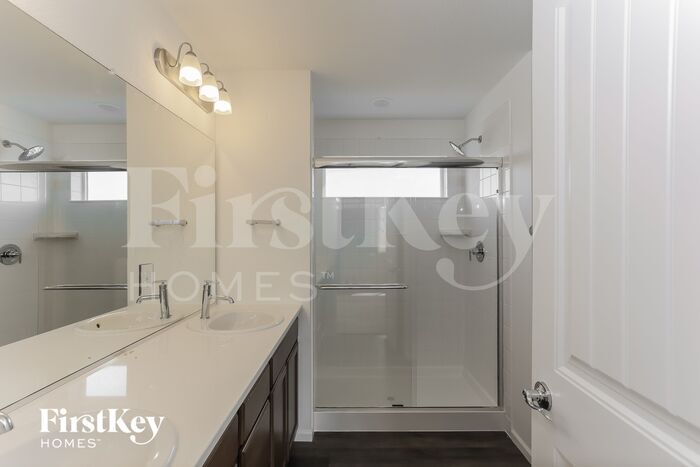 Building Photo - 10249 Luneth Dr