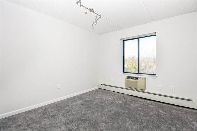 Building Photo - 123 Mamaroneck Ave