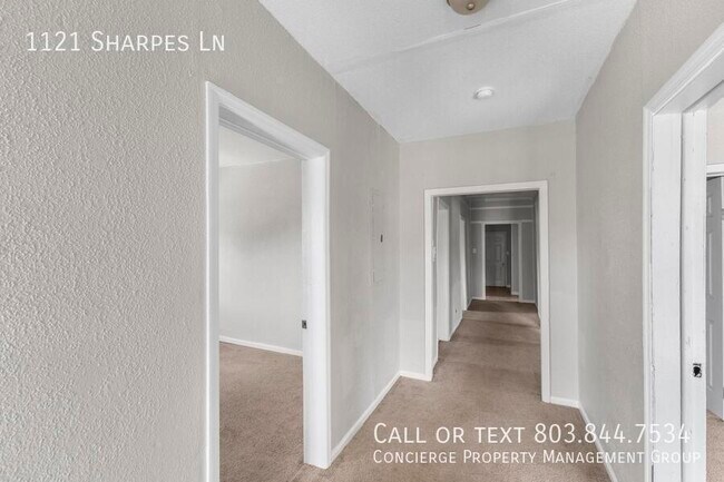 Building Photo - 1121 Sharpes Ln