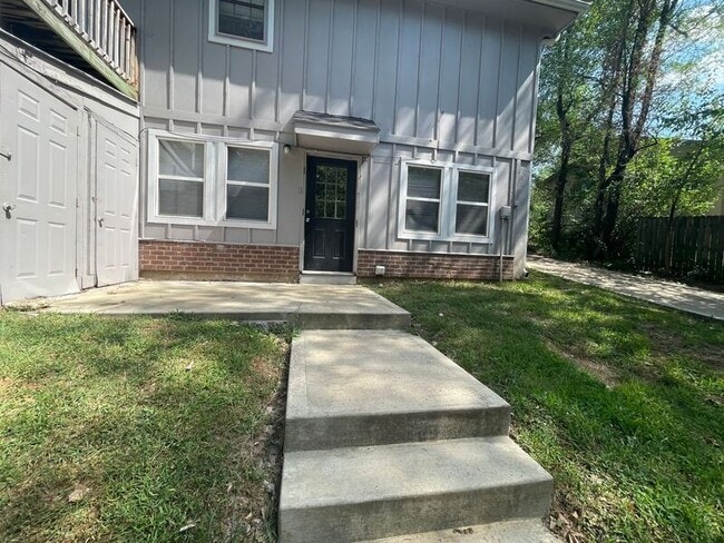 Building Photo - 226 SE 101st Rd