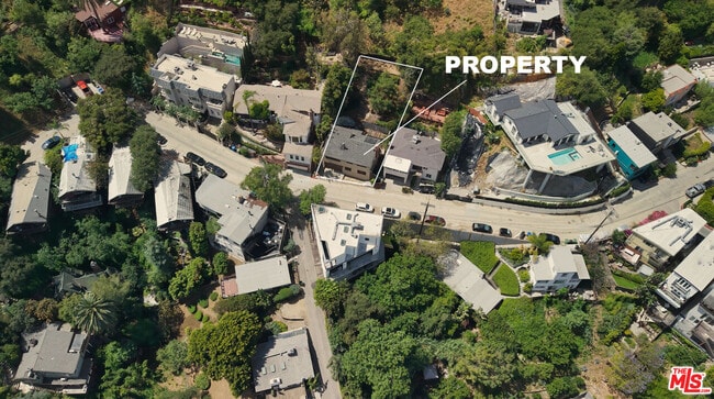 Building Photo - 6871 Pacific View Dr