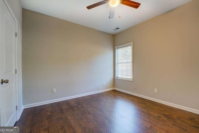 Building Photo - 30 Magan Ct