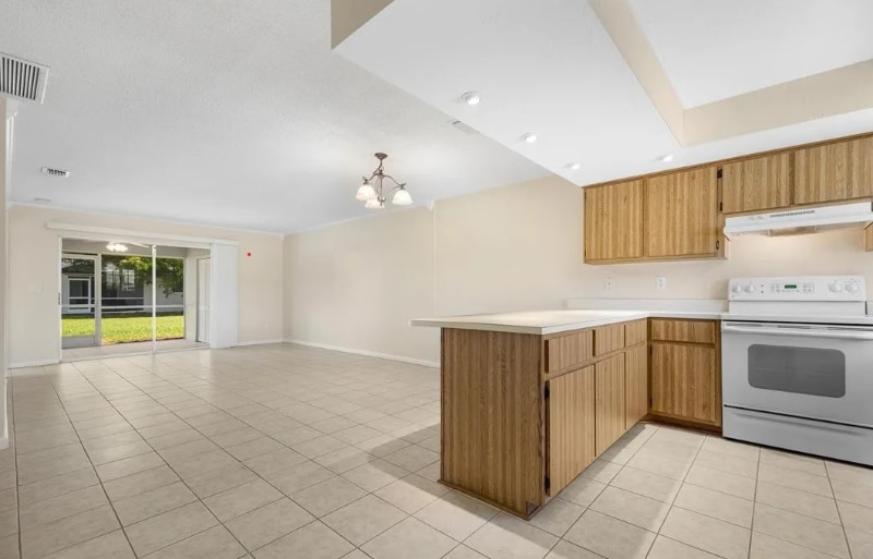 Building Photo - 628 SE 13th St