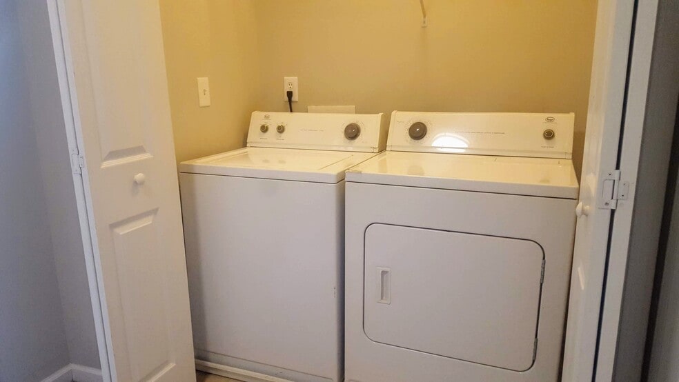 Laundry conveniently located upstairs between both bedrooms. Washer and dryer included! - 3377 Weston Street
