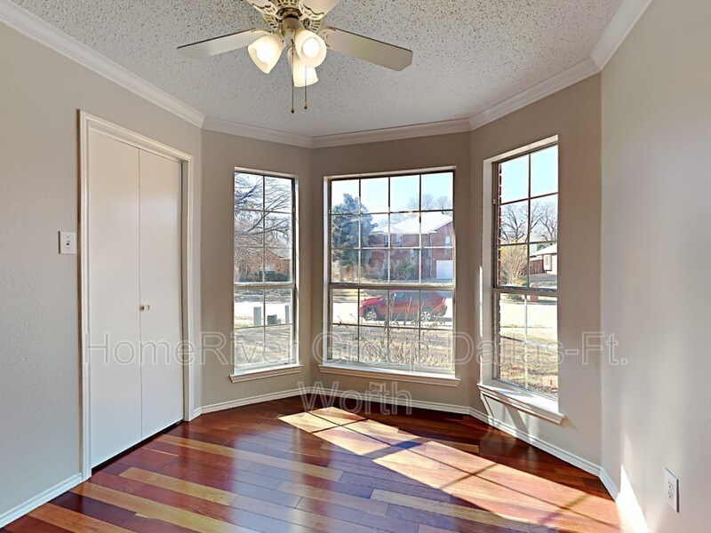 Building Photo - 7209 Chaucer Dr