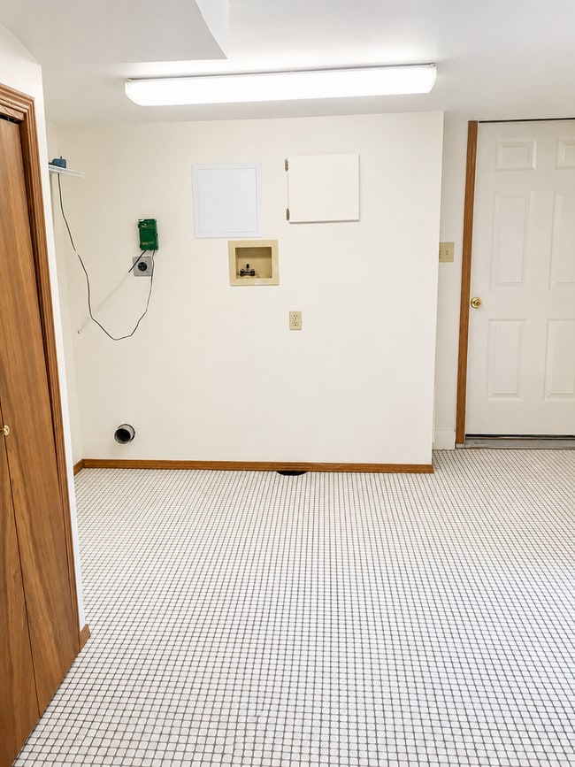 Building Photo - More Space, More Storage, More Reasons To Love Selah!