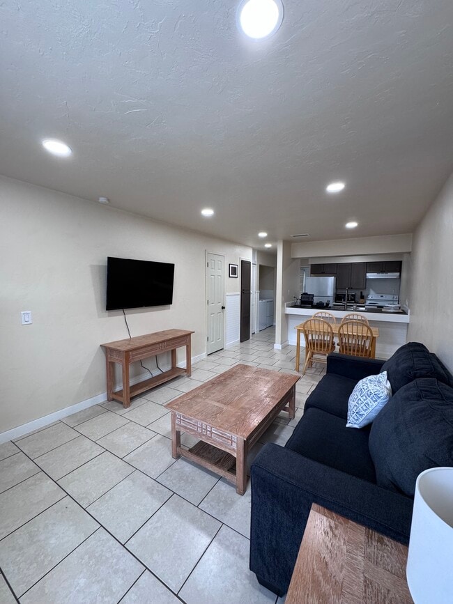 Building Photo - 1826 SW 69th Terrace