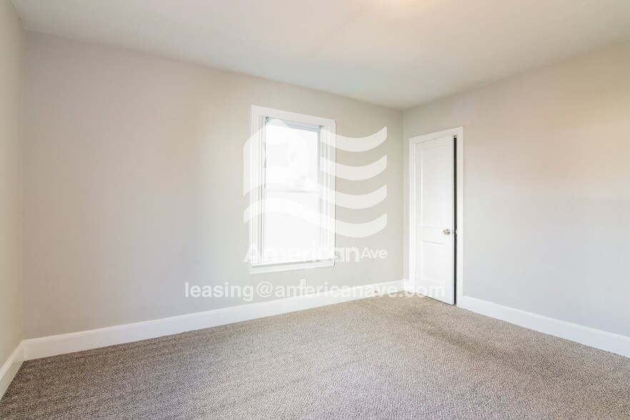 Building Photo - 2207 Heard St