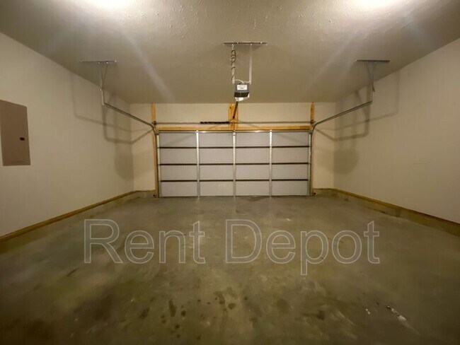 Building Photo - 5514 Cameo Dr