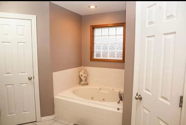 Building Photo - Available July 1st! 3-Bedroom, 2-Bathroom ...