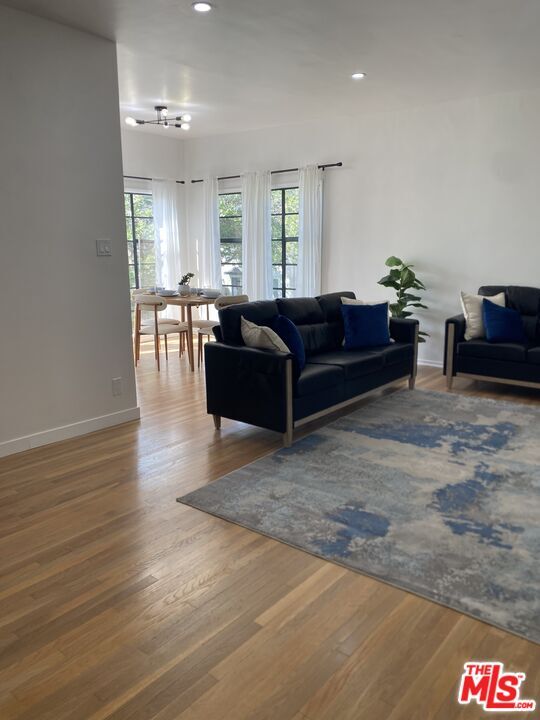 Building Photo - 344 Rexford Dr