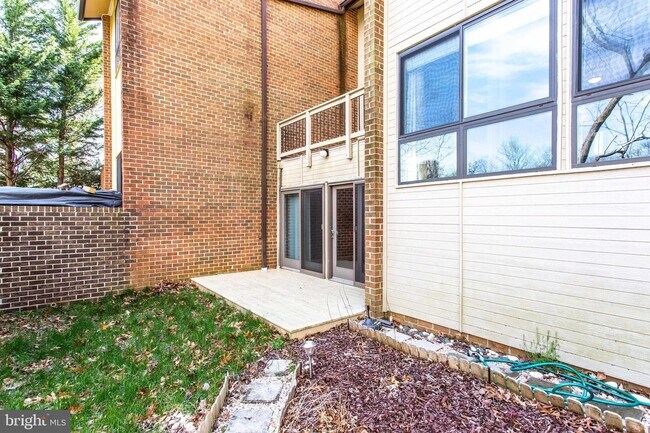 Building Photo - 11710 Indian Ridge Rd