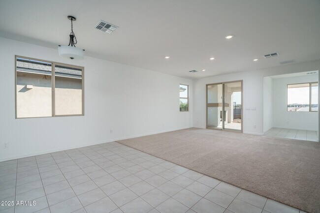 Building Photo - 20607 W Rancho Dr