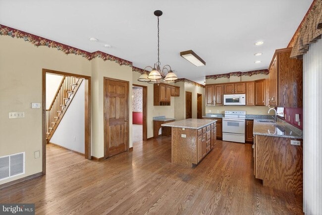 Building Photo - 5289 PA-309