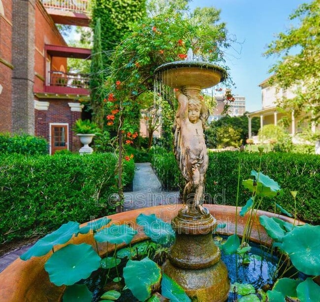 Building Photo - 309 Meeting Street