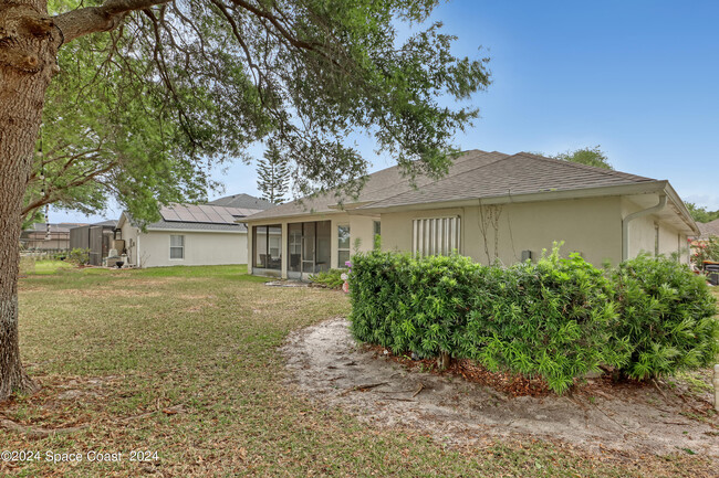 Building Photo - 1956 Windbrook Dr