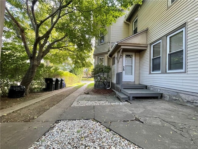 Building Photo - 11 West St