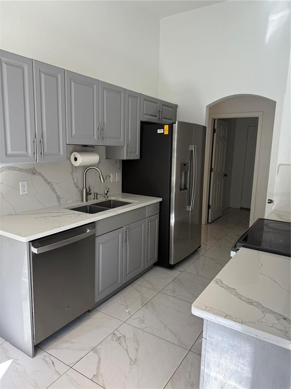 Building Photo - 4688 Heather Terrace