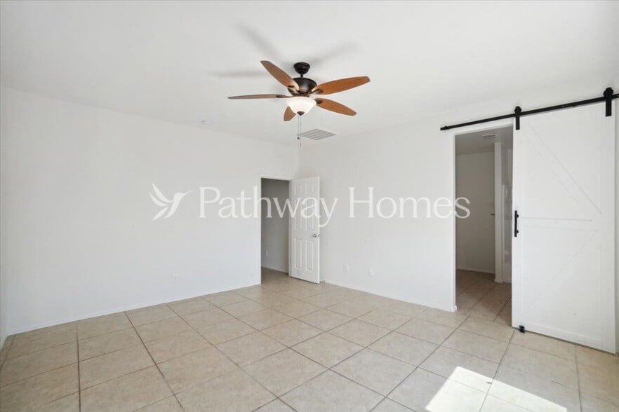 Building Photo - 11781 W Overlin Ln
