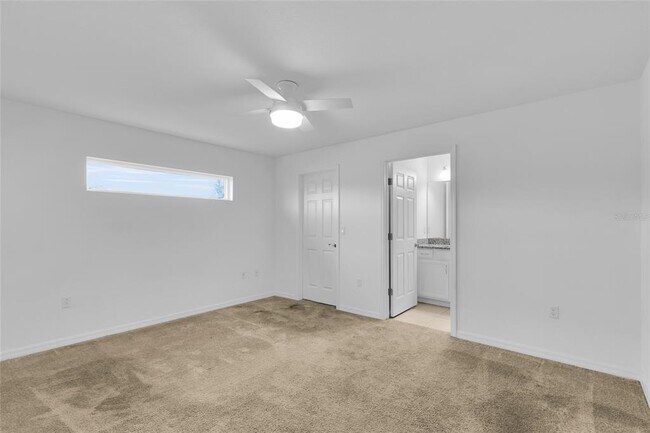 Building Photo - 13 Llovera Pl