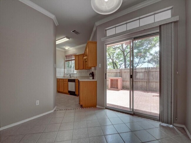 Building Photo - 4400 Switch Willo