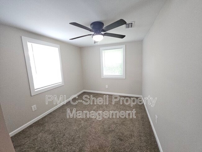 Building Photo - 3258 Peagler Plaza Rd