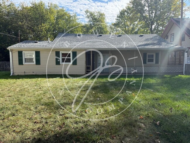 Building Photo - 3-Bedroom South Toledo Home with 2 Full Ba...