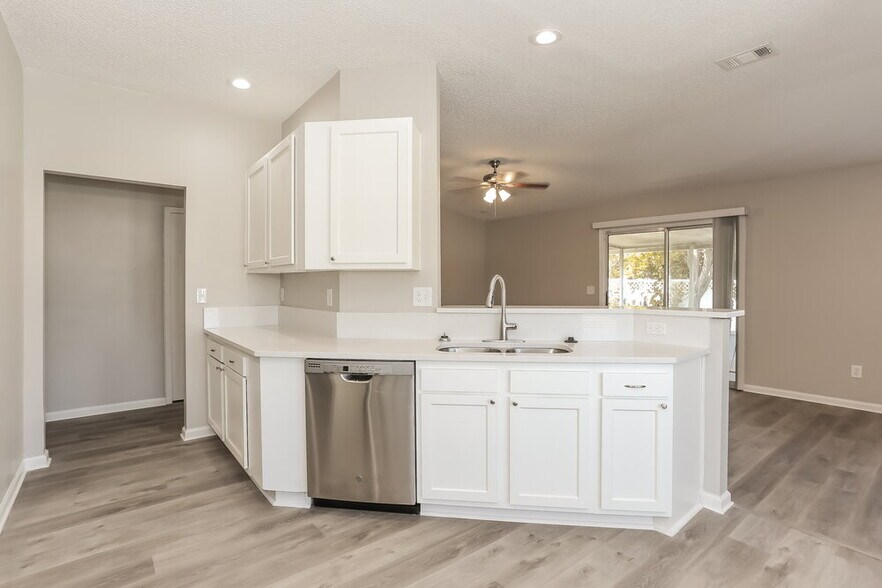 Building Photo - 3272 Net Ct