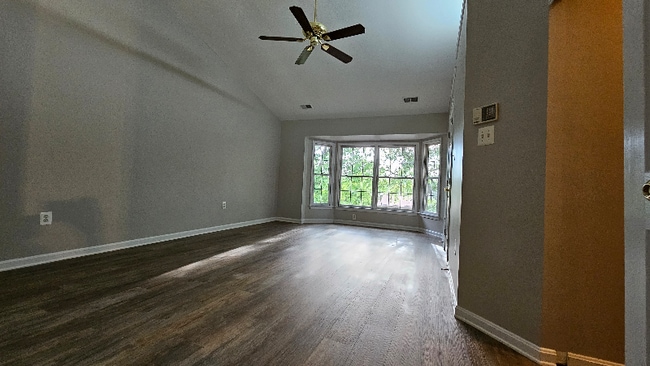 Building Photo - 6342 Franconia Commons Dr