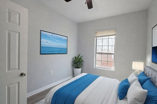 Building Photo - Newly Remodeled 3-Bedroom Home with Open Layout & Fenced Backyard in Dallas