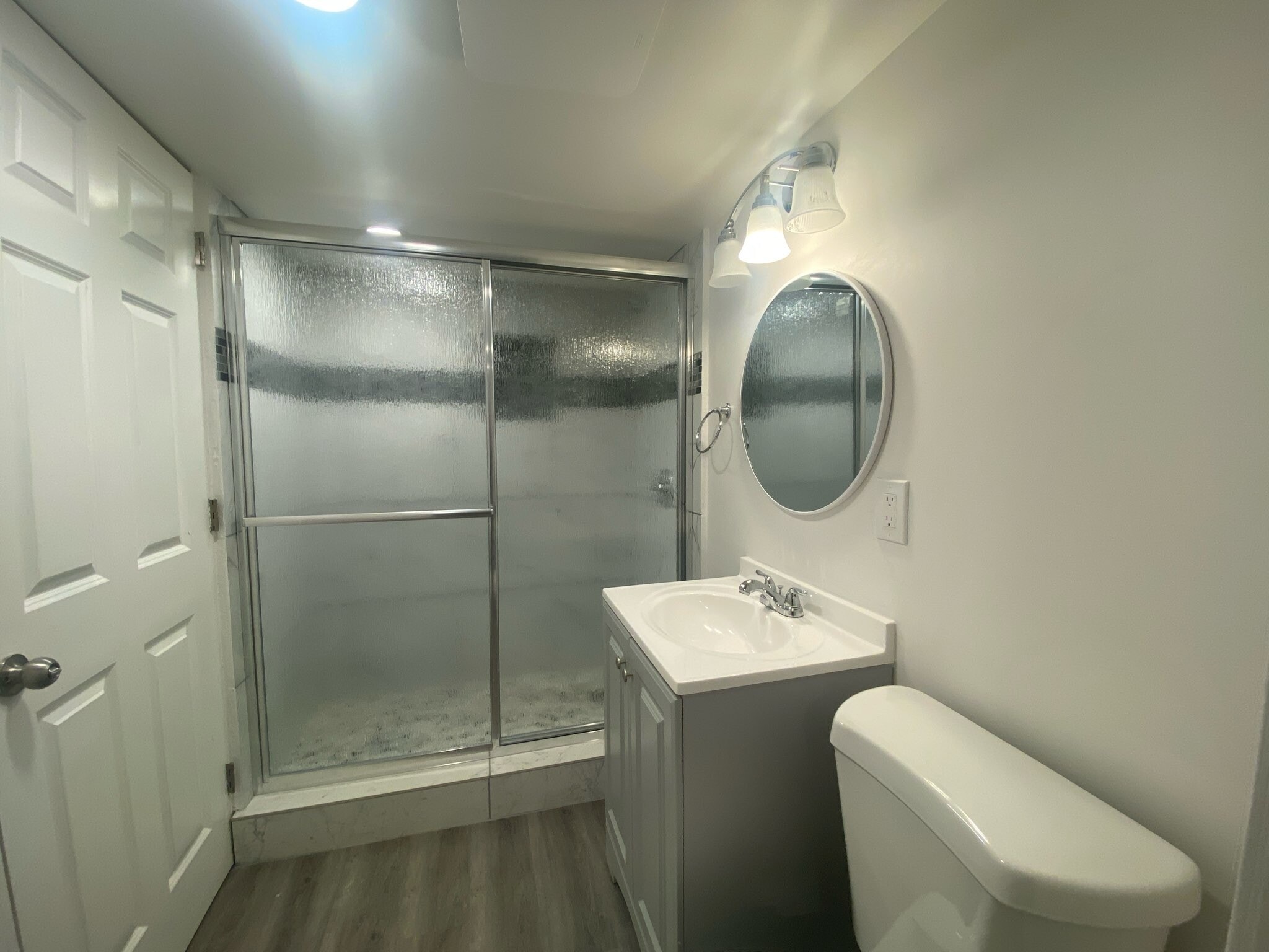 Unit 2 Bathroom - 11636 59th Ave S