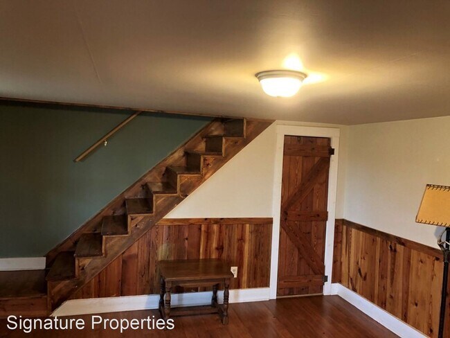 Building Photo - 3 br, 1 bath House - 3039 T.N. Snow Road