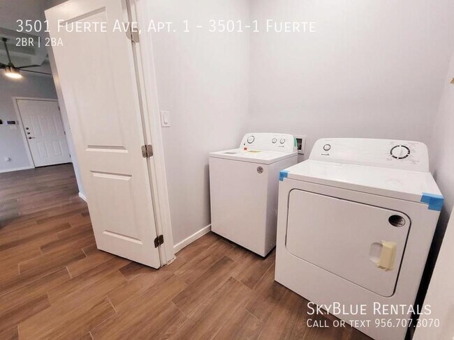 Building Photo - 3501 Fuerte Ave