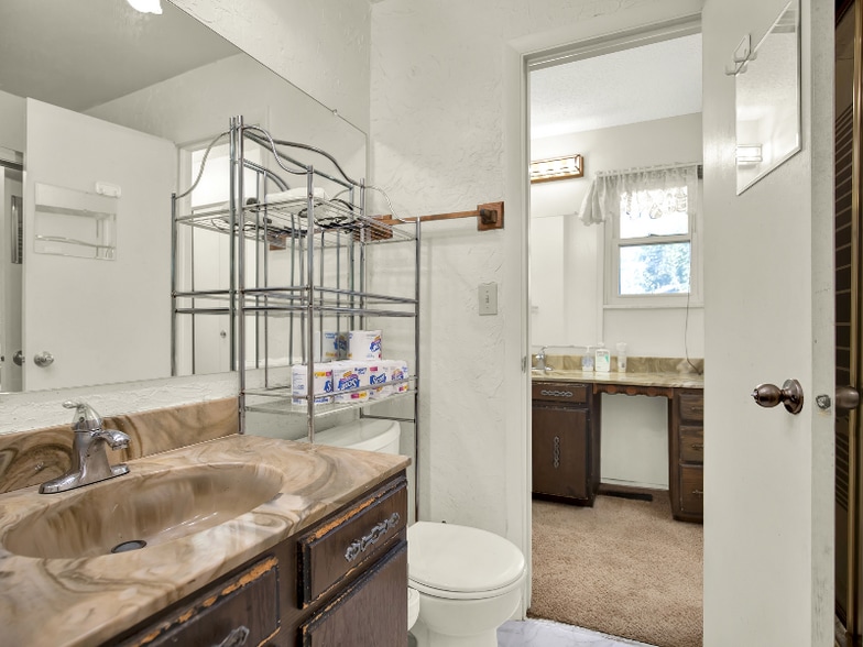 Building Photo - 13005 Lowell Ct