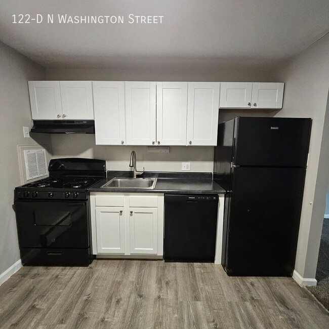 Primary Photo - Updated 2 Bedroom in the Heart of Delaware